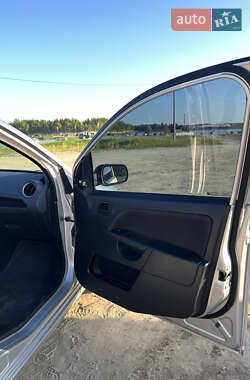 Хэтчбек Ford Fiesta 2008 в 