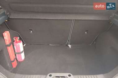 Хэтчбек Ford Fiesta 2011 в 
