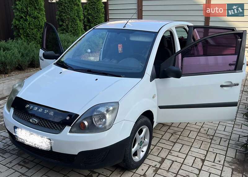 Хэтчбек Ford Fiesta 2007 в Черновцах фото 5 Хэтчбек Ford Fiesta 2007 в Черновцах