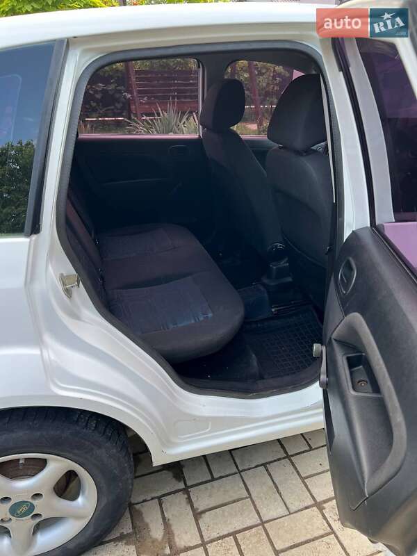 Хэтчбек Ford Fiesta 2007 в Черновцах фото 10 Хэтчбек Ford Fiesta 2007 в Черновцах