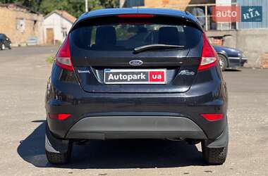 Хэтчбек Ford Fiesta 2011 в 