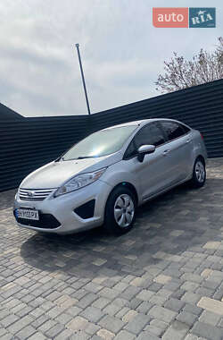 Седан Ford Fiesta 2012 в Заречном