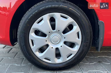 Хэтчбек Ford Fiesta 2012 в 