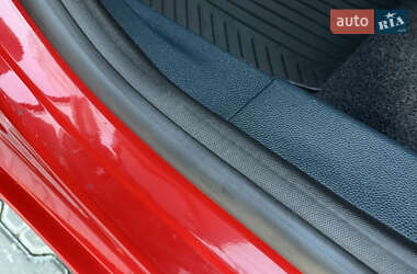 Хэтчбек Ford Fiesta 2012 в 