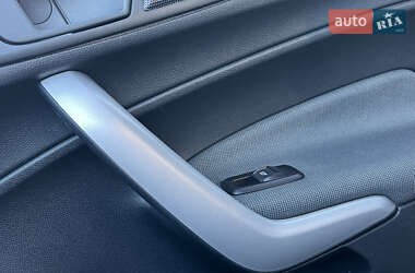 Хэтчбек Ford Fiesta 2012 в 