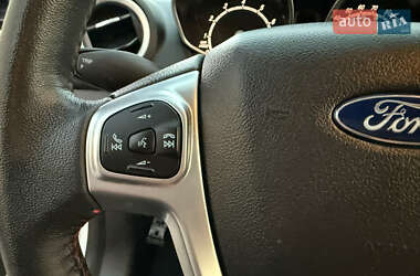 Хэтчбек Ford Fiesta 2019 в 