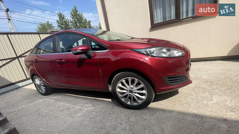Седан Ford Fiesta 2017 в Києві