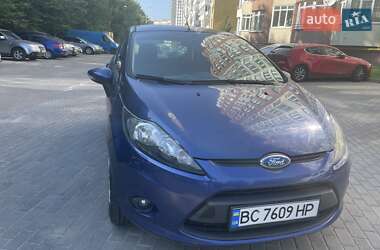 Хэтчбек Ford Fiesta 2008 в Львове