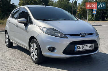 Седан Ford Fiesta 2011 в 