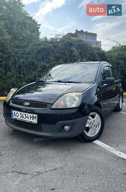 Хетчбек Ford Fiesta 2006 в Ужгороді
