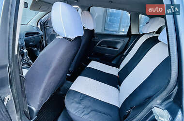 Хэтчбек Ford Fiesta 2007 в 