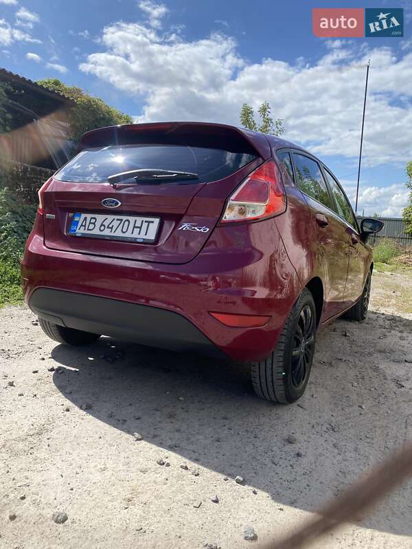 Хэтчбек Ford Fiesta 2013 в Виннице