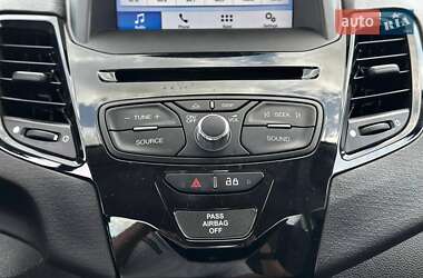 Седан Ford Fiesta 2019 в 