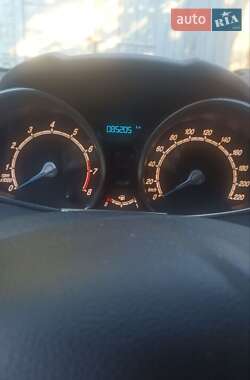 Хэтчбек Ford Fiesta 2014 в 