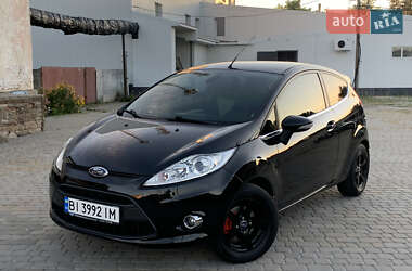 Хэтчбек Ford Fiesta 2012 в 