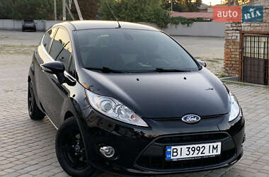 Хэтчбек Ford Fiesta 2012 в 