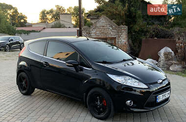 Хэтчбек Ford Fiesta 2012 в 