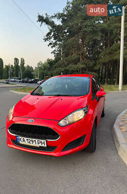 Хетчбек Ford Fiesta 2016 в Чернігові