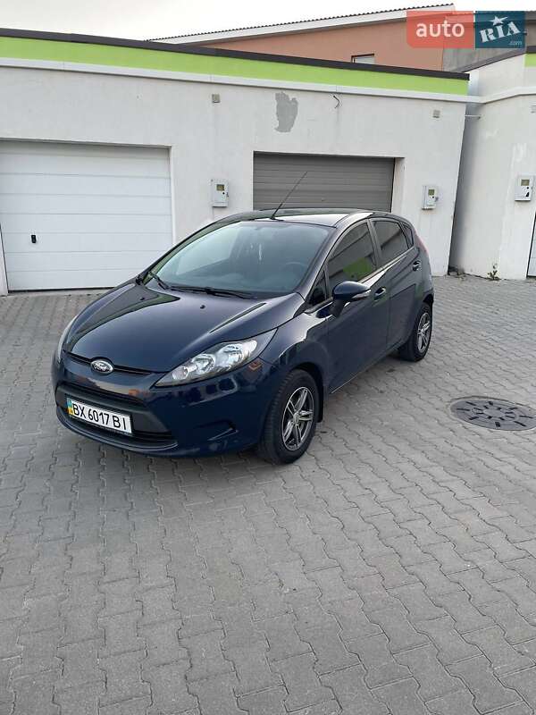 Хэтчбек Ford Fiesta 2011 в Хмельницком