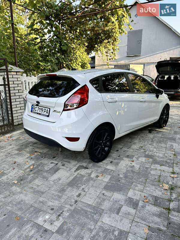 Хэтчбек Ford Fiesta 2016 в Малехове фото 8 Хэтчбек Ford Fiesta 2016 в Малехове