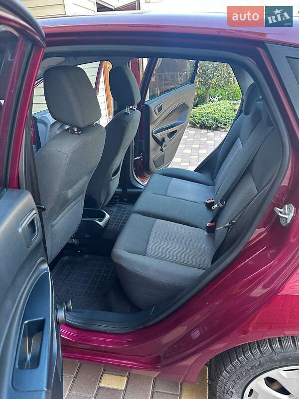 Хэтчбек Ford Fiesta 2011 в Кременчуге