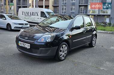Хэтчбек Ford Fiesta 2006 в Киеве