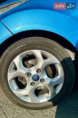 Хэтчбек Ford Fiesta 2009 в 
