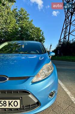 Хэтчбек Ford Fiesta 2009 в 