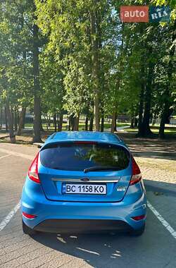 Хэтчбек Ford Fiesta 2009 в 