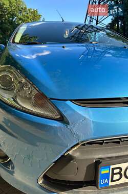 Хэтчбек Ford Fiesta 2009 в 