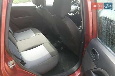 Хэтчбек Ford Fiesta 2007 в 