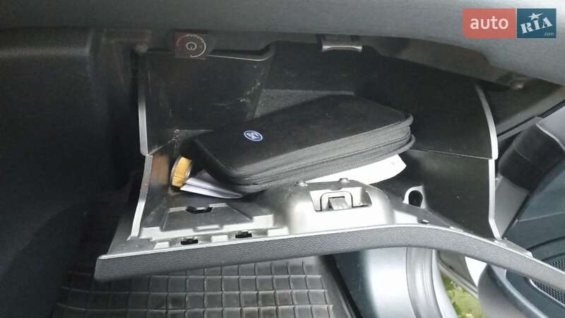 Хэтчбек Ford Fiesta 2011 в Ровно фото 20 Хэтчбек Ford Fiesta 2011 в Ровно