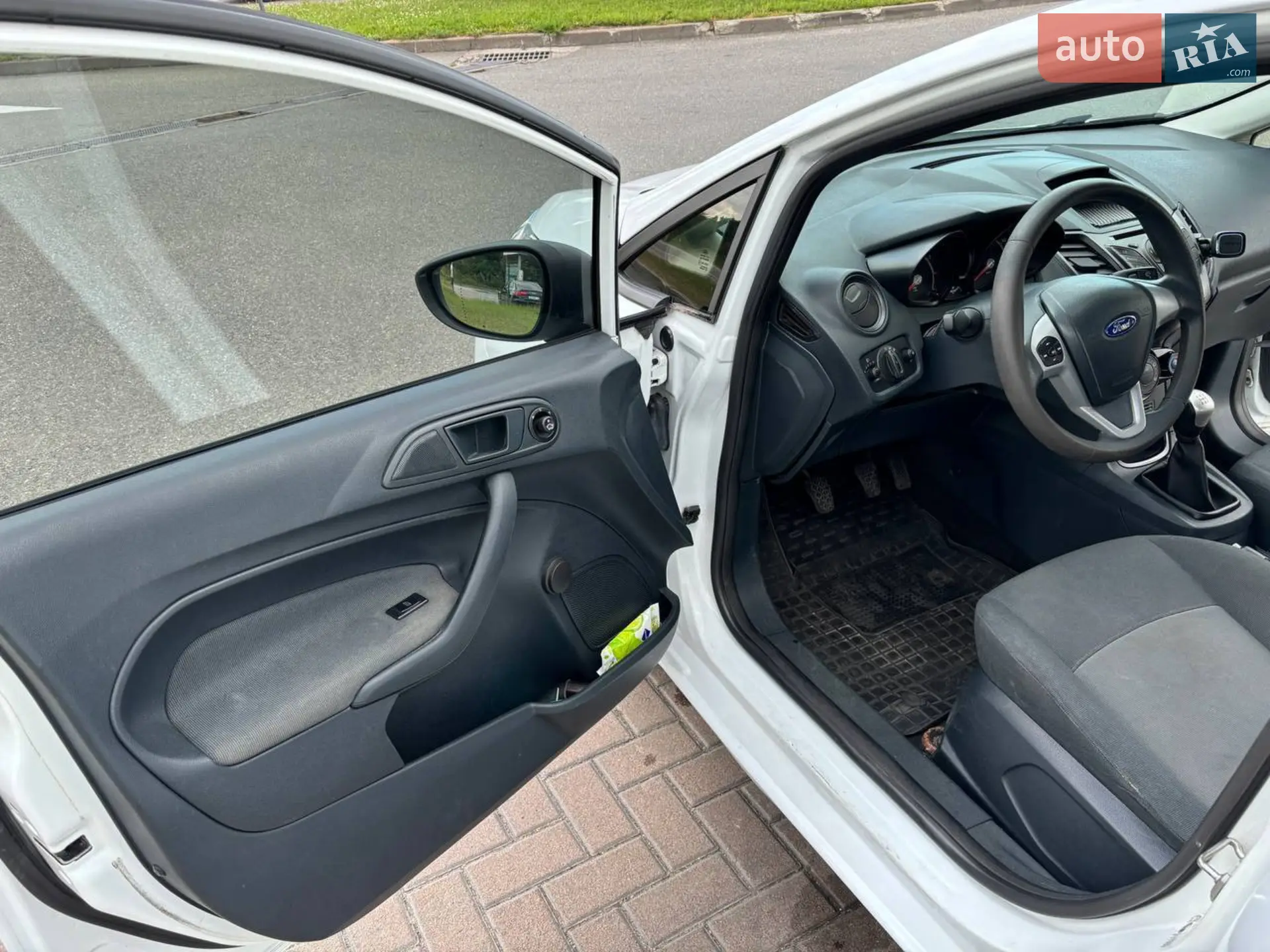 2012 Ford Fiesta - мініатюра 14