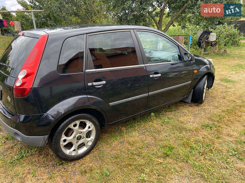 Хэтчбек Ford Fiesta 2007 в Луцке фото 5 Хэтчбек Ford Fiesta 2007 в Луцке