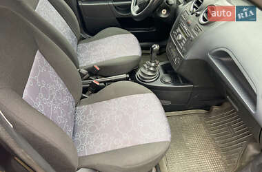 Хэтчбек Ford Fiesta 2007 в 