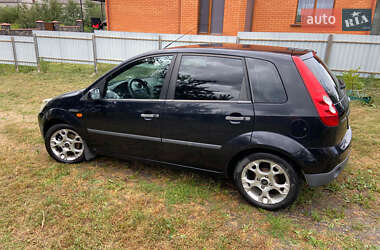 Хэтчбек Ford Fiesta 2007 в 