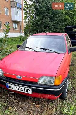 Хэтчбек Ford Fiesta 1990 в Лубнах