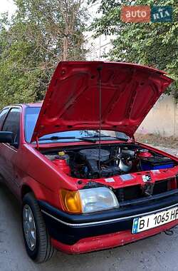 Хэтчбек Ford Fiesta 1990 в 