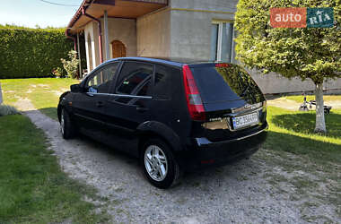 Хэтчбек Ford Fiesta 2002 в Сокале
