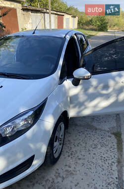 Хэтчбек Ford Fiesta 2015 в 