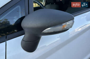 Хэтчбек Ford Fiesta 2012 в 