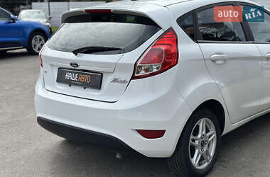 Хэтчбек Ford Fiesta 2019 в 