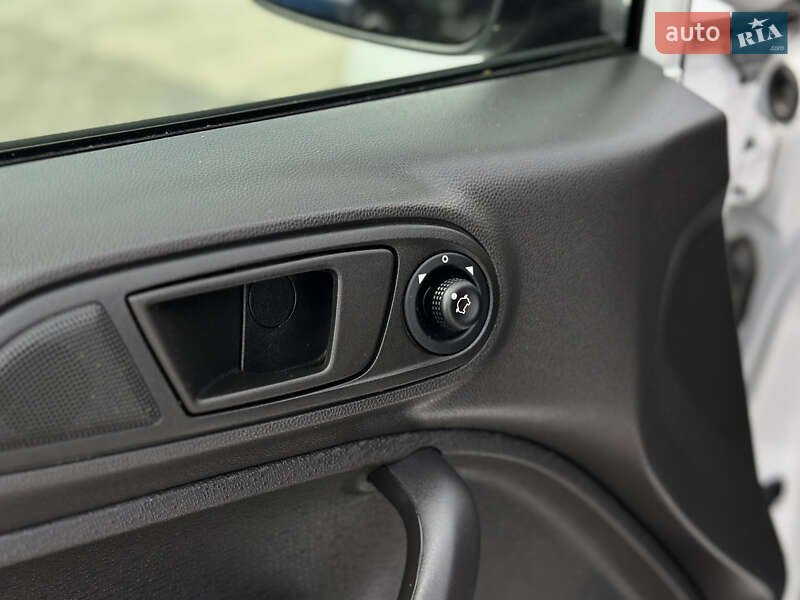 Хэтчбек Ford Fiesta 2019 в Шептицькому фото 30 Хэтчбек Ford Fiesta 2019 в Шептицькому