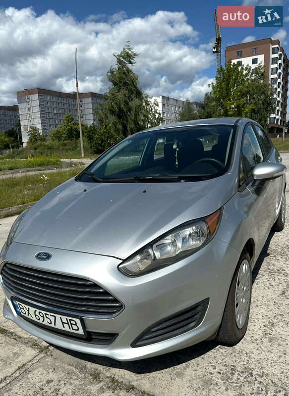Хэтчбек Ford Fiesta 2014 в 