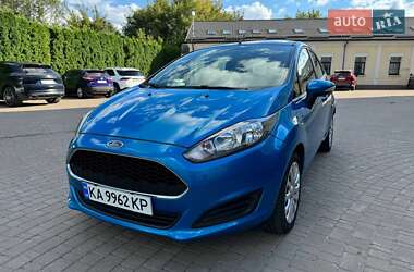 Хетчбек Ford Fiesta 2016 в Києві