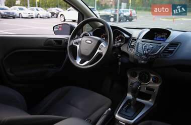 Седан Ford Fiesta 2017 в 