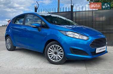 Хетчбек Ford Fiesta 2015 в Києві