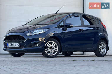 Хэтчбек Ford Fiesta 2017 в 