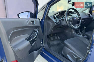 Хэтчбек Ford Fiesta 2017 в 
