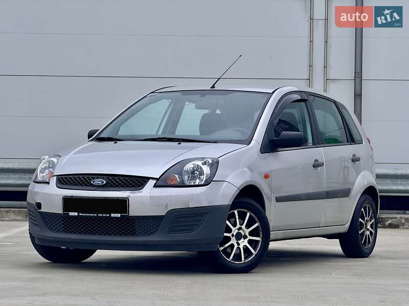 Хэтчбек Ford Fiesta 2007 в Киеве